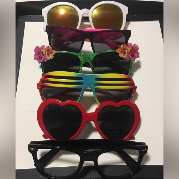 Floral Cute Heart Sunglasses fashion accessory daily Outdoor wear Nice Party - Picture 1 of 8